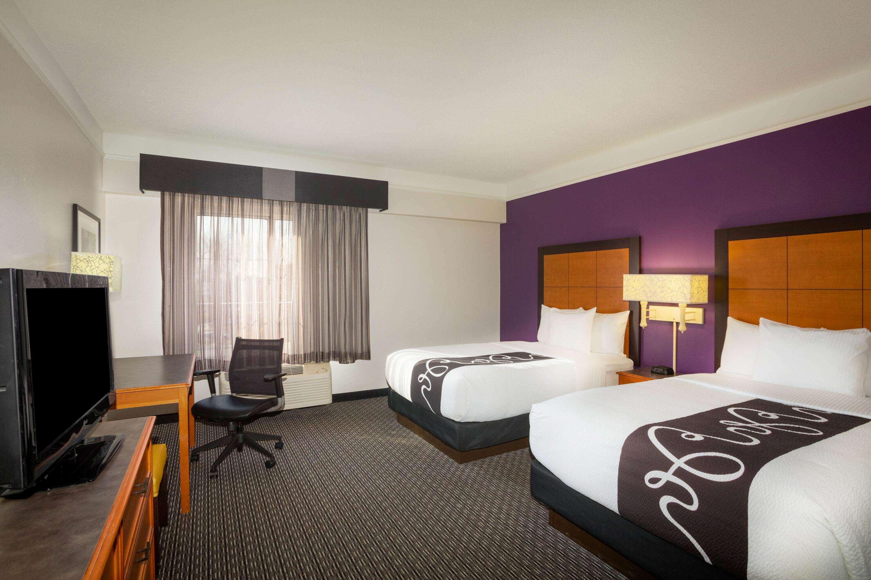 La Quinta By Wyndham St. Louis Westport Hotel Maryland Heights Exterior photo