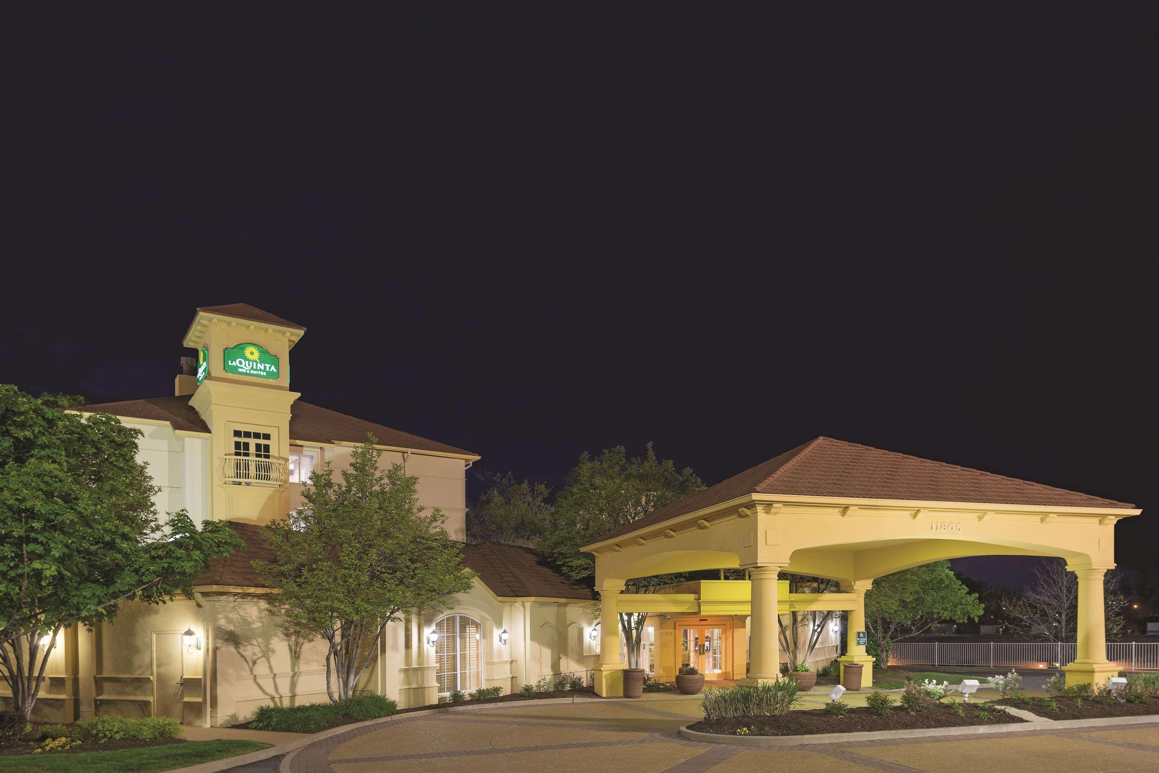La Quinta By Wyndham St. Louis Westport Hotel Maryland Heights Exterior photo