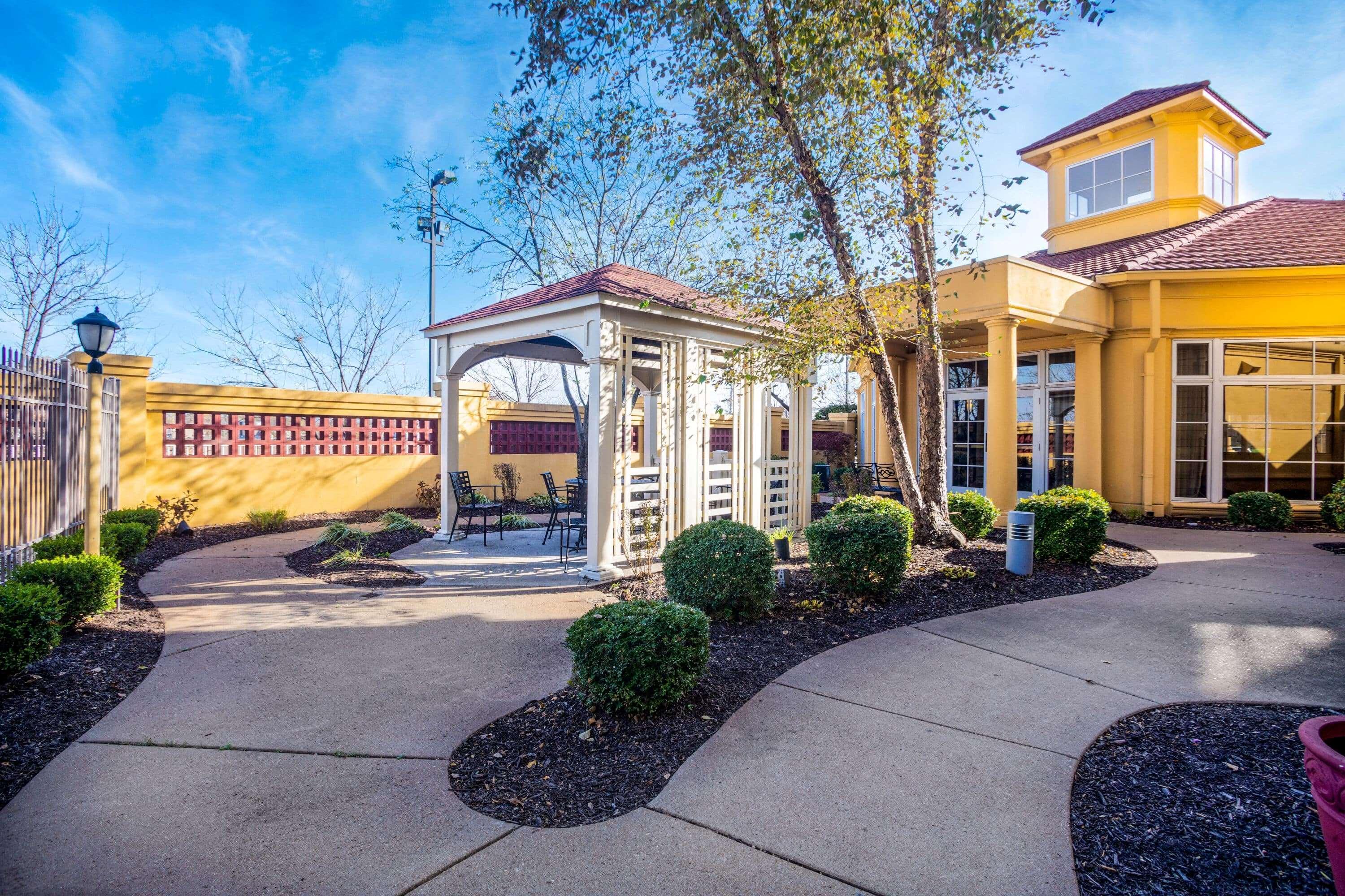 La Quinta By Wyndham St. Louis Westport Hotel Maryland Heights Exterior photo