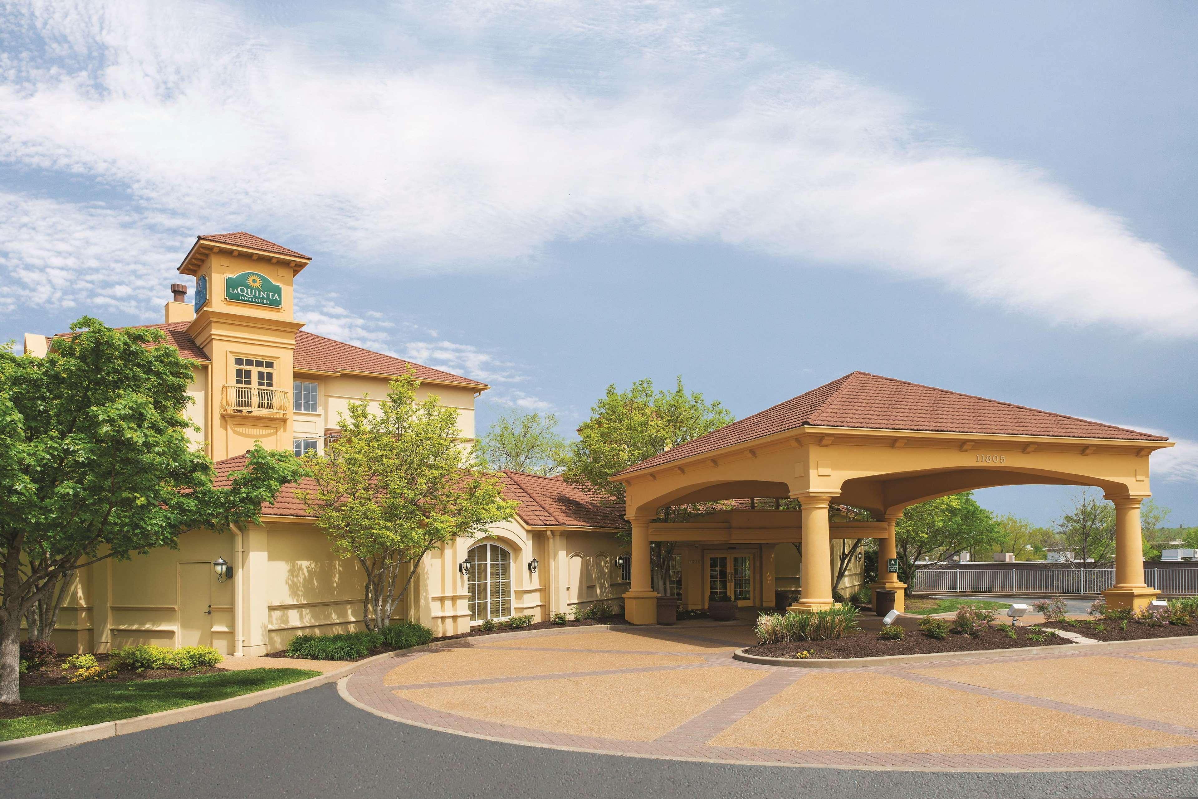 La Quinta By Wyndham St. Louis Westport Hotel Maryland Heights Exterior photo
