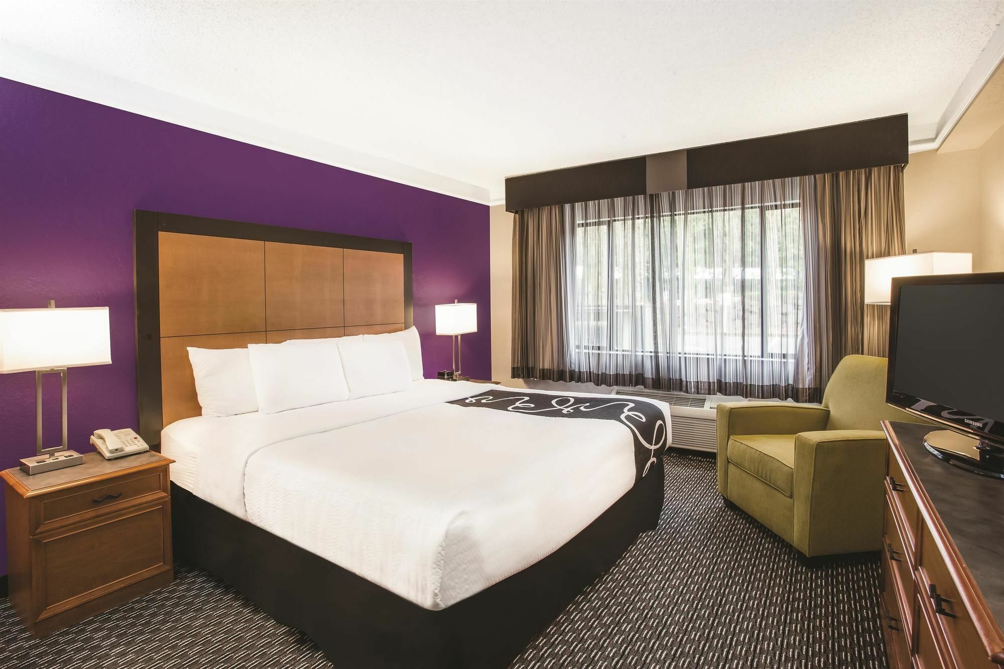 La Quinta By Wyndham St. Louis Westport Hotel Maryland Heights Exterior photo